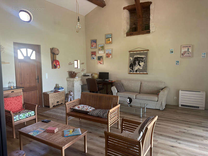 Maison à CASTERA-LECTOUROIS