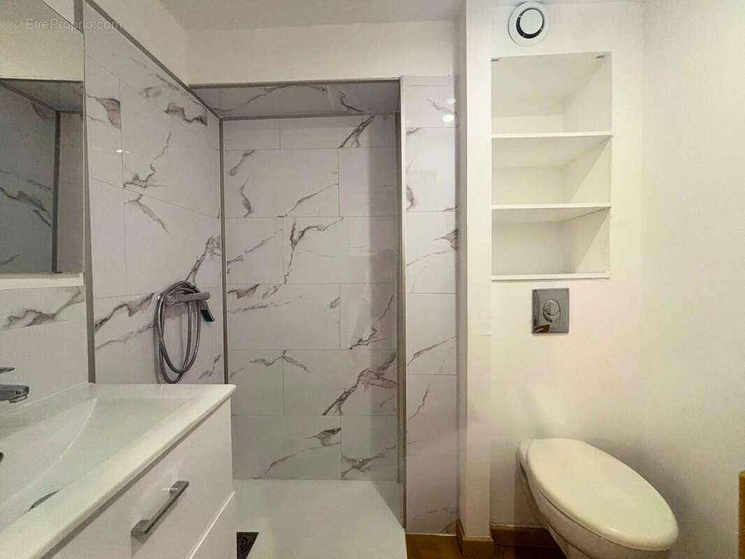 Appartement à VILLENEUVE-LOUBET