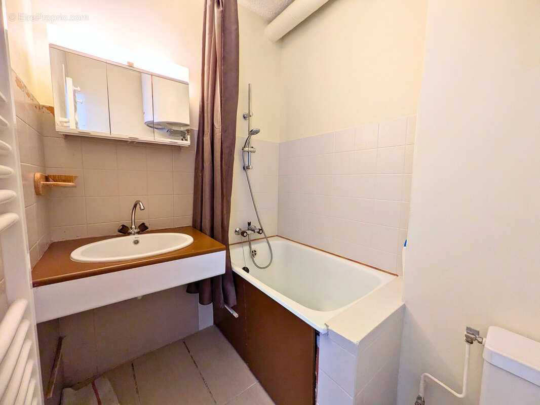 Appartement à SAINT-MICHEL-DE-CHAILLOL