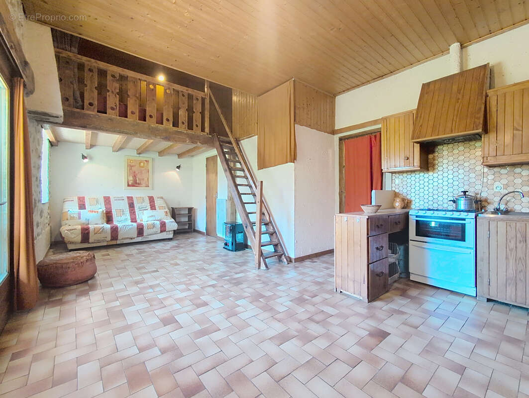 Maison à ALLEVES