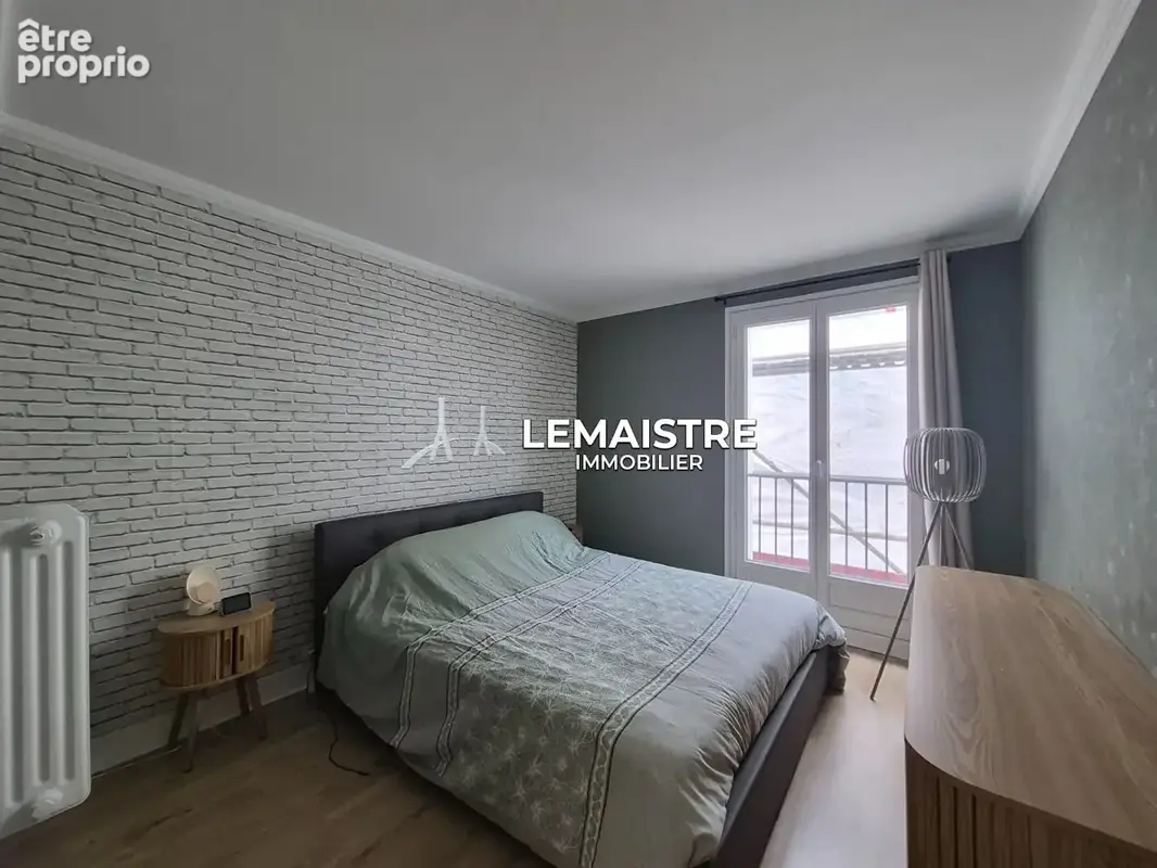 Appartement à vendre - Halles Centrales - 63.17 m² - 1 chambre - Cave - Parking collectif - photo 7