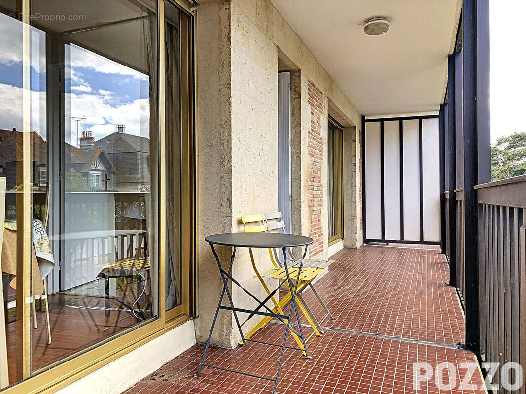 Appartement Deauville 2 pièce(s) 40 m2 avec terrasse, parking et cave - photo 3