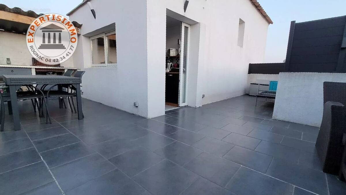 Maison à ROGNAC
