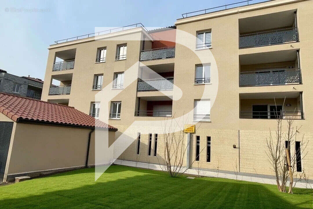 Appartement à JASSANS-RIOTTIER