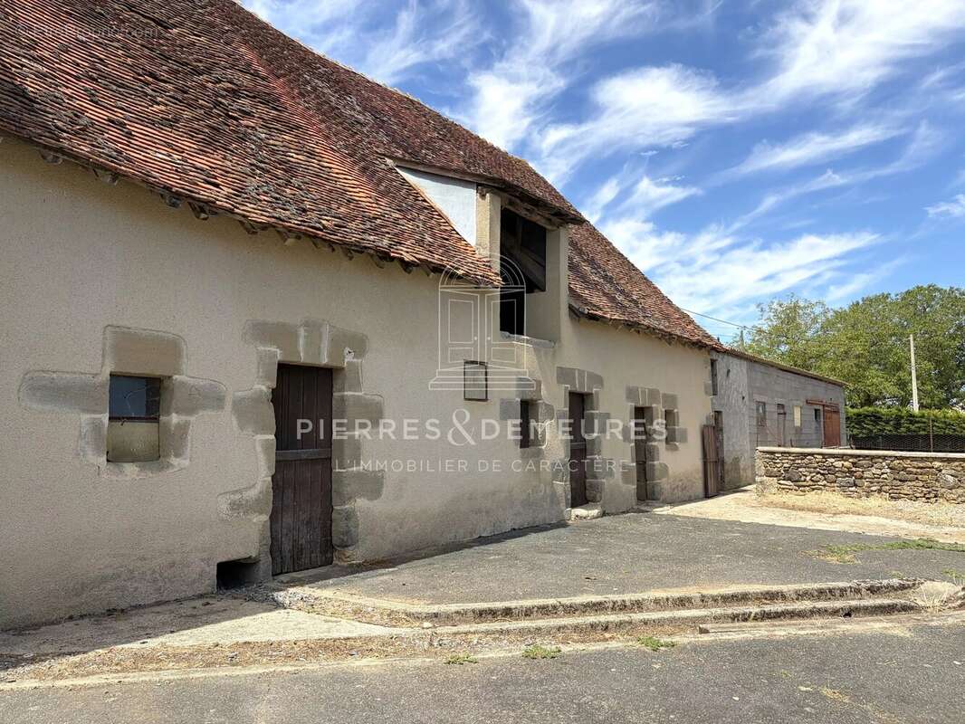 Fermette et ses 1400 m² de dépendances sur 5 hectares - photo 11
