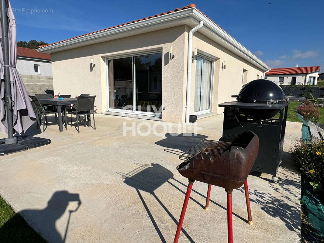 Maison à ROZIER-EN-DONZY