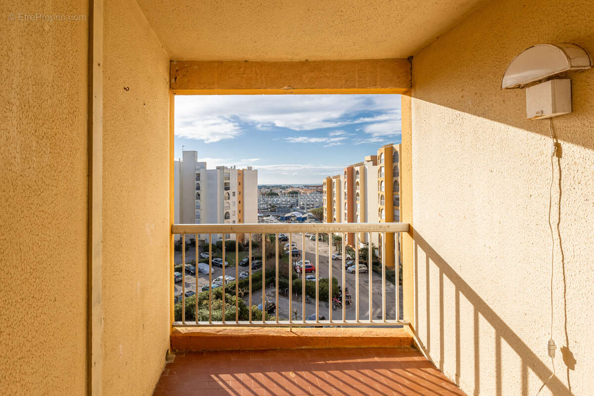 Appartement à MAUGUIO