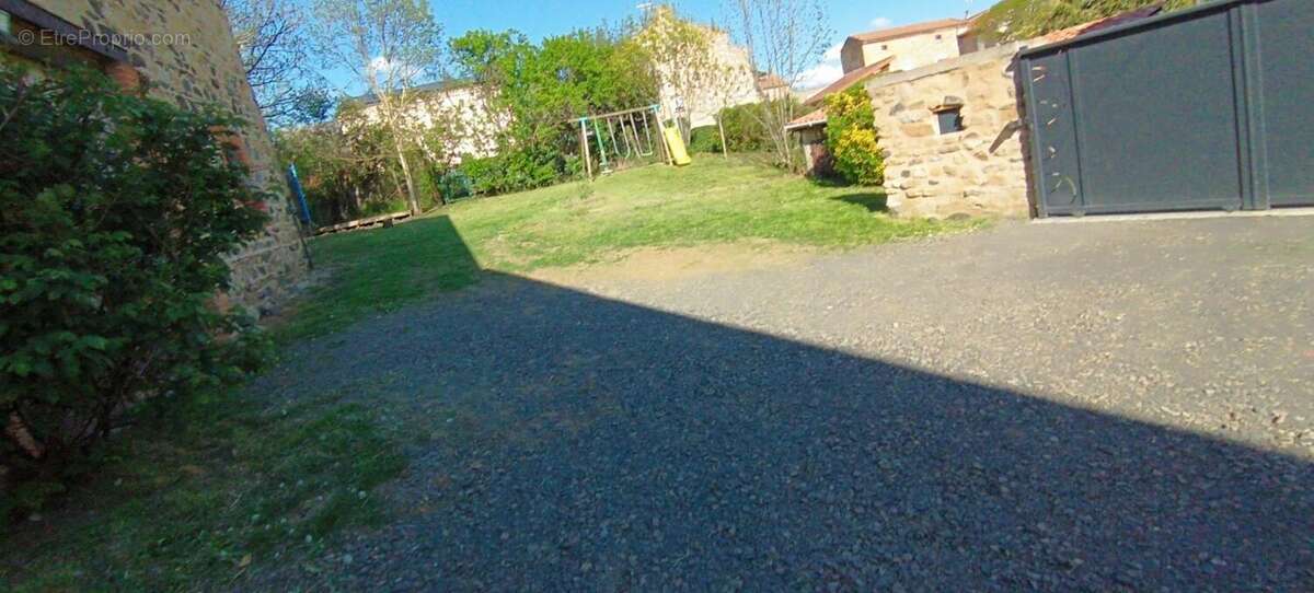 Maison à vendre 2 pièces SAINT GERVAZY (63) - photo 8