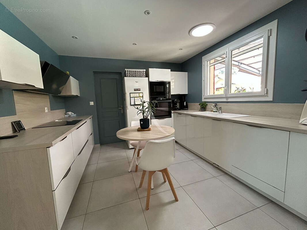 Maison Saint Medard En Jalles 6 pièce(s) 175.74 m2 - photo 3