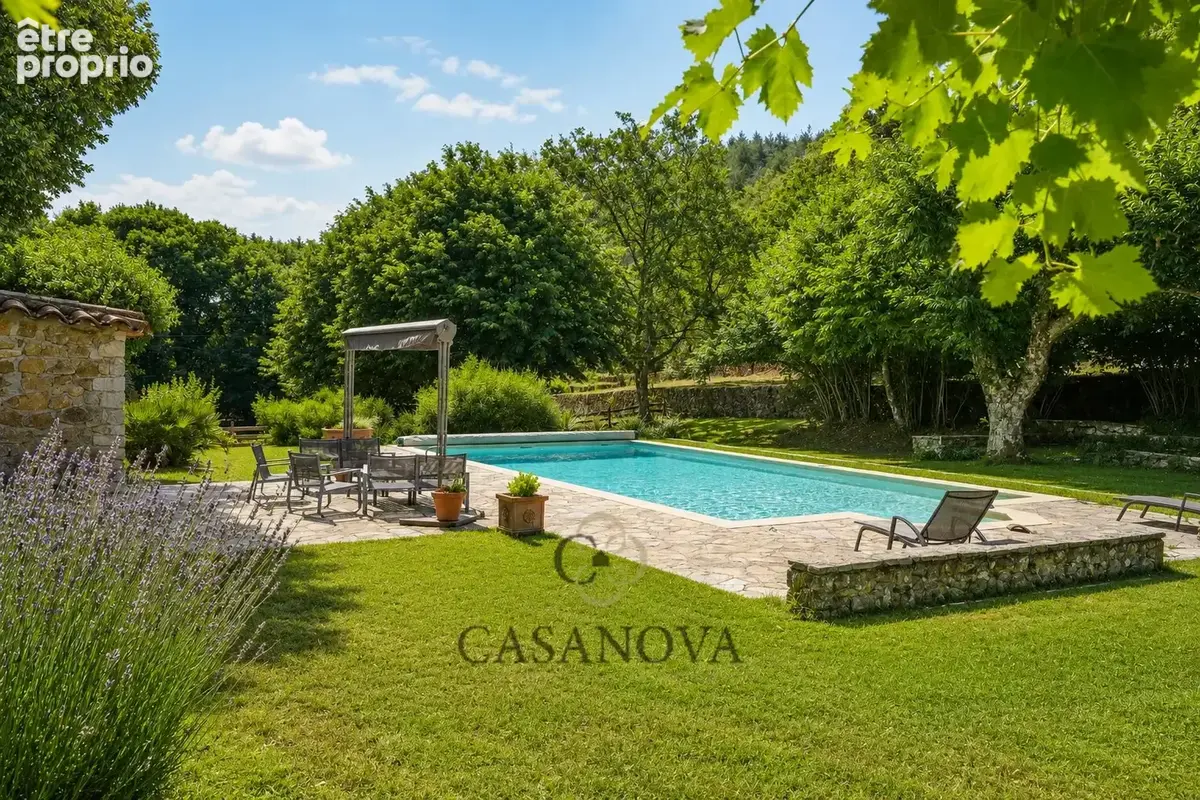 Propriété de caractère du XVIIe siècle avec piscine - photo 18