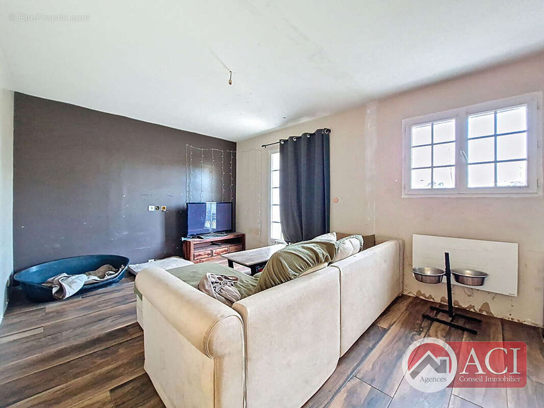 Maison à MONTAGNY-EN-VEXIN