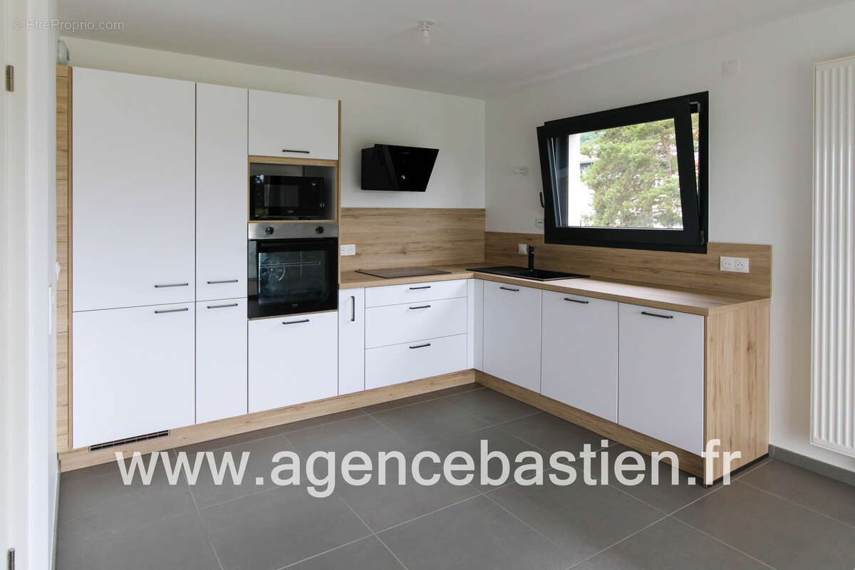 Appartement à DIVONNE-LES-BAINS