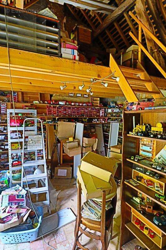 Maison à SENS-BEAUJEU