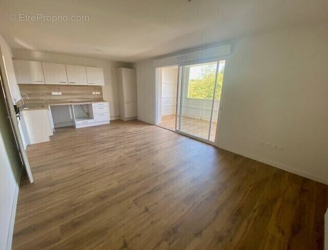 Appartement à BRUGUIERES