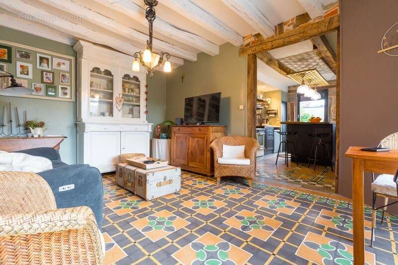 Maison à LAMARCHE-SUR-SAONE