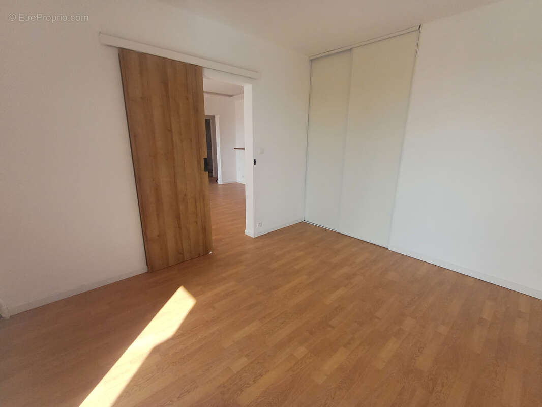 Appartement à LA VALETTE-DU-VAR