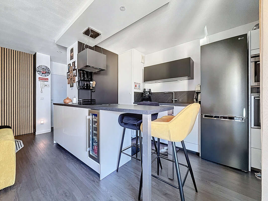 Appartement à SAINT-GENIS-POUILLY