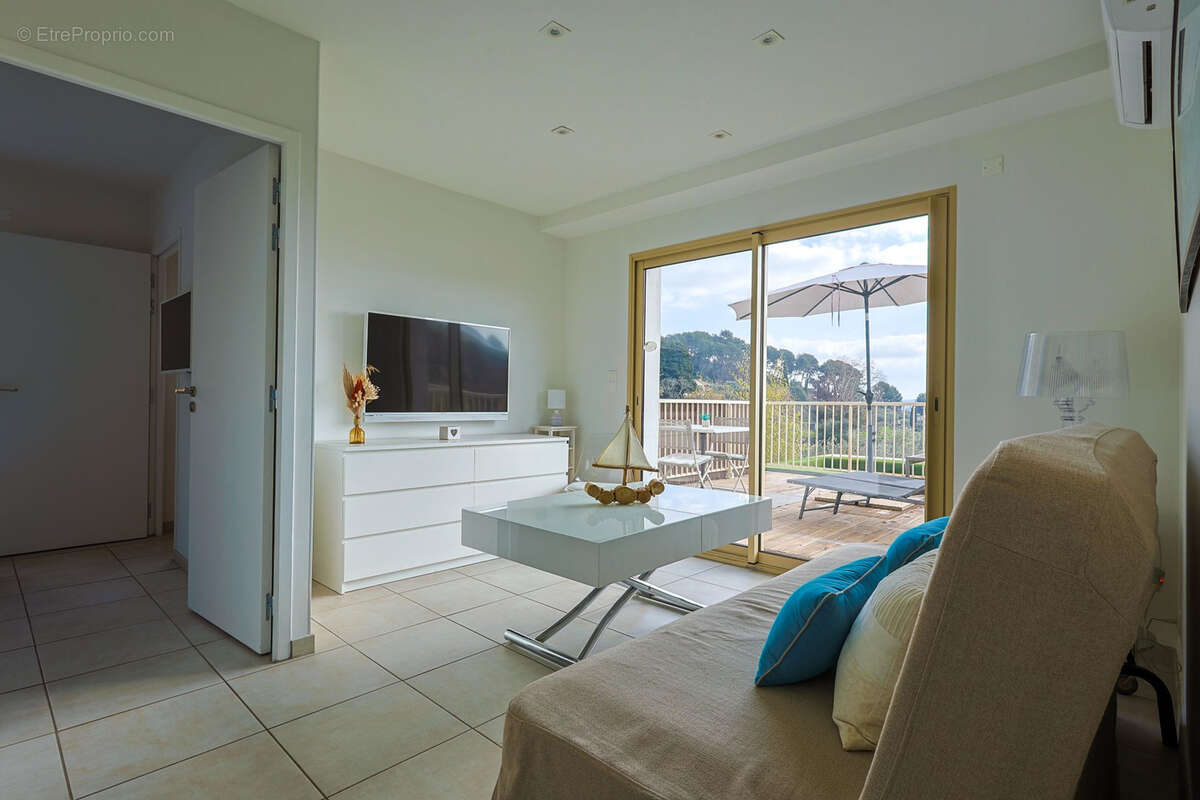 Maison à SOLLIES-PONT