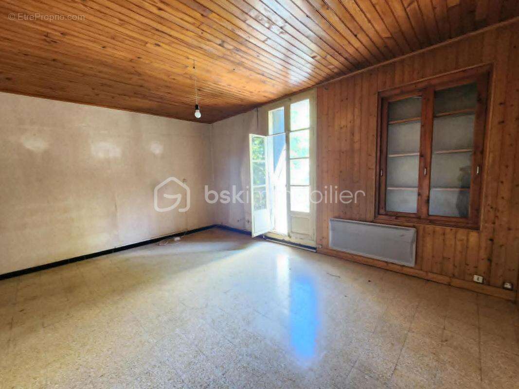 SOUS OFFRE D'ACHAT Maison de village 130 m² + grand grenier aménageable, garage et terrasse – Investissement ou Projet Familial  - photo 12
