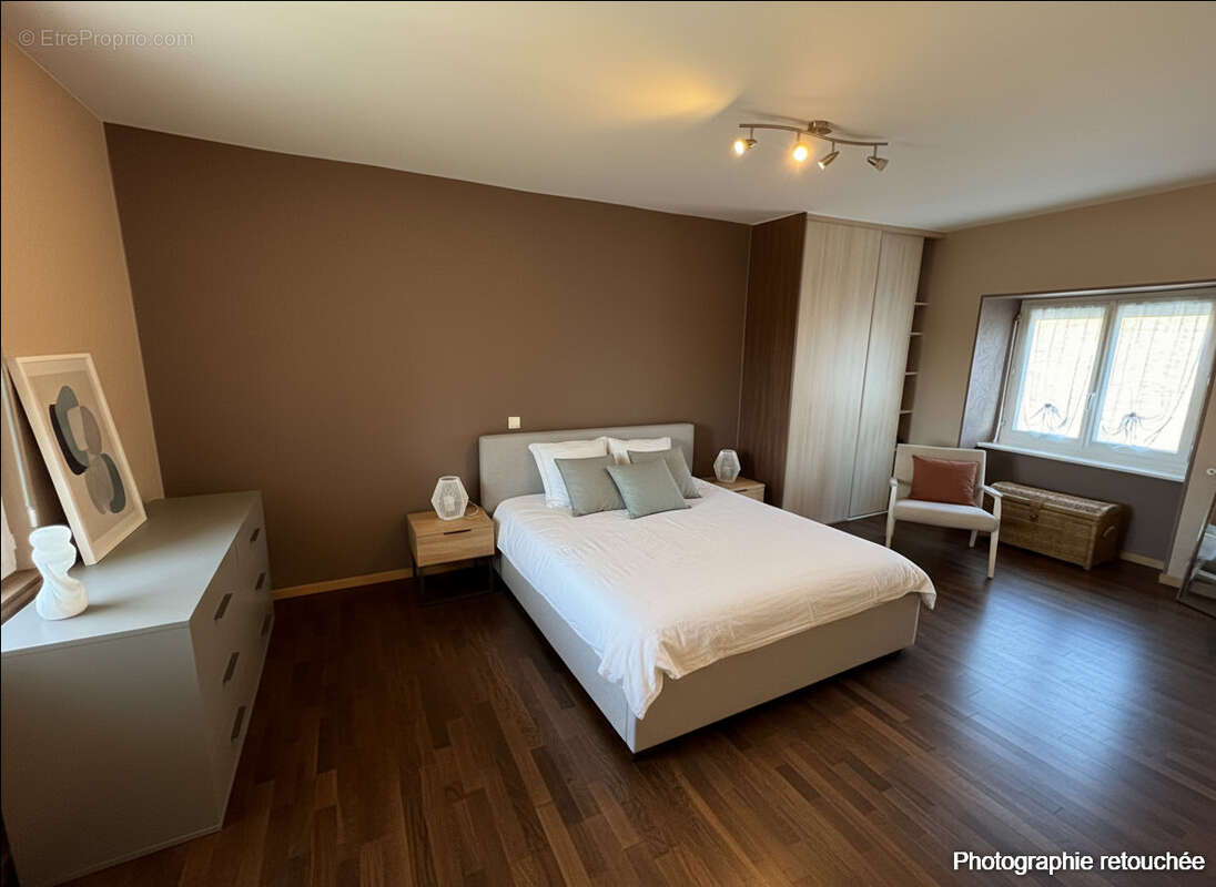 Maison à SAINT-SAMSON-DE-BONFOSSE