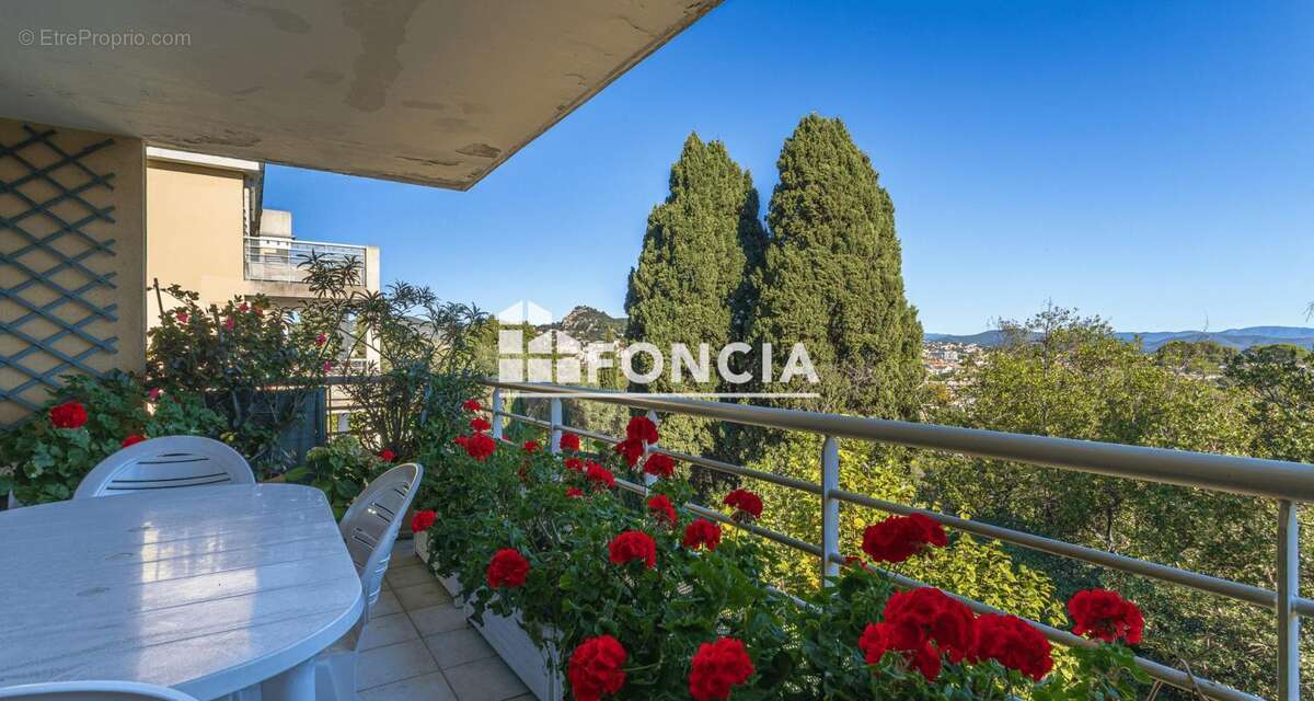 Appartement à HYERES