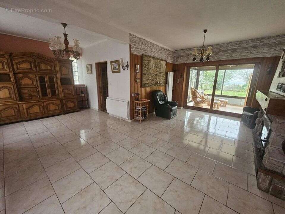 Maison à AMFREVILLE