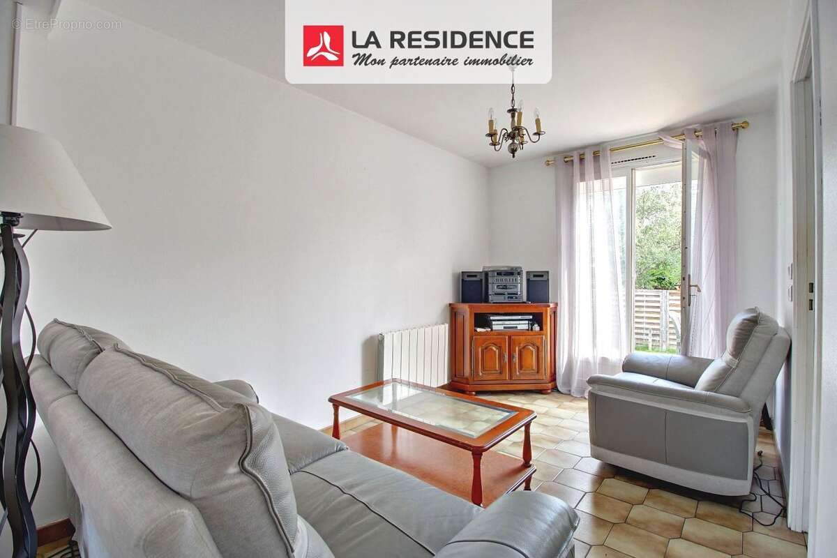 Maison à SAINT-ETIENNE-DU-ROUVRAY