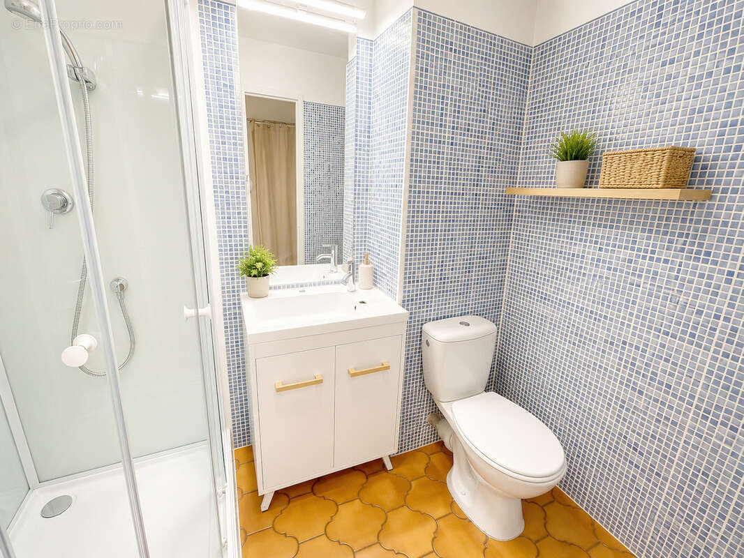 Appartement T1 exposé sud de 24m2 à 5mn à pieds des plages et commerces Le Pin Rolland - photo 5