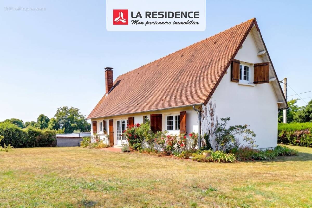 Maison à LES DAMPS