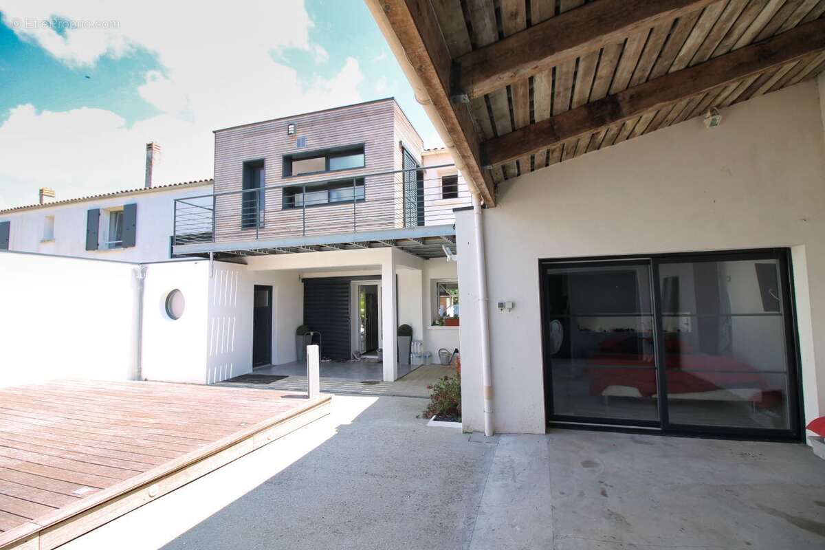 Maison à SAINT-SULPICE-DE-ROYAN