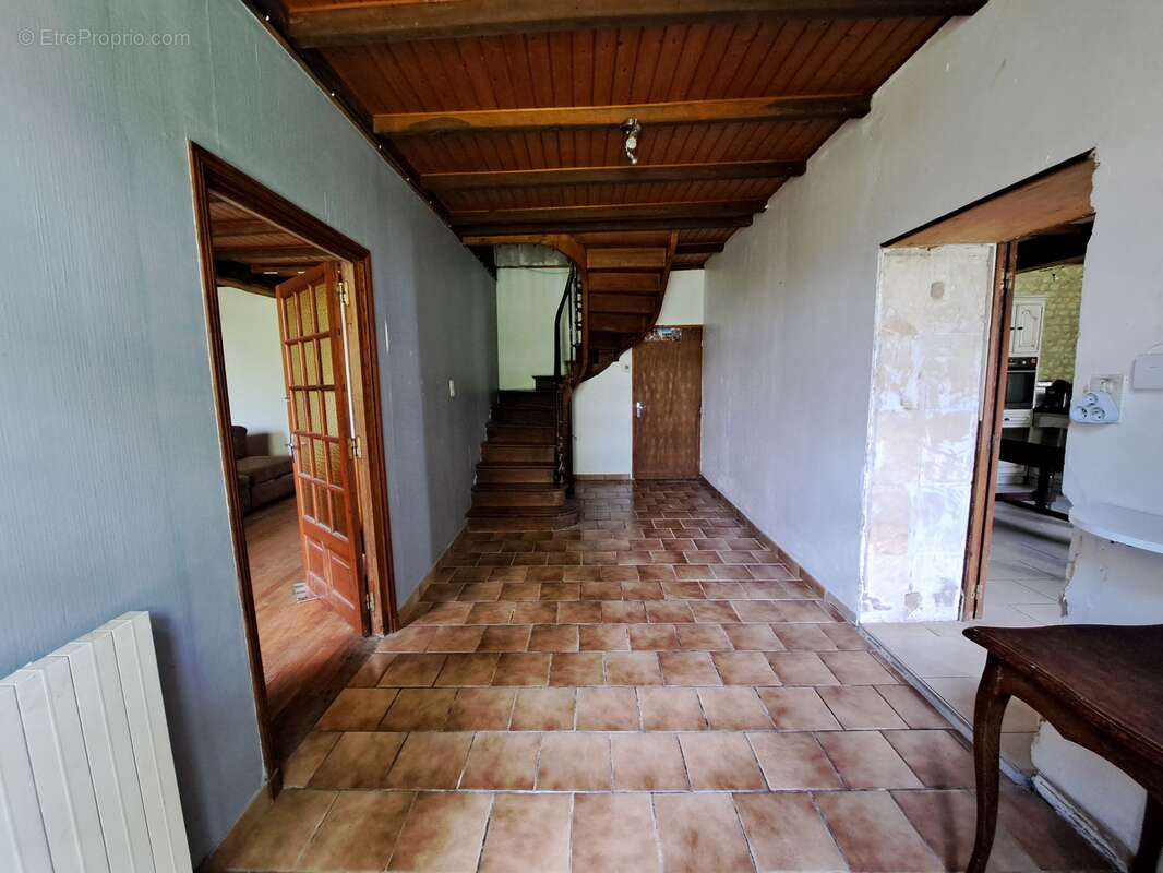 Maison à BAIGNES-SAINTE-RADEGONDE