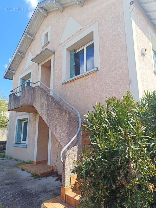 Maison à ROUSSILLON