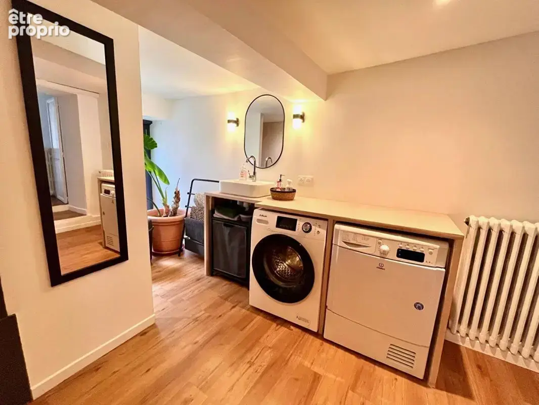 VIENNE - JOILE MAISON 180 m²  , 4 CHAMBRES , Piscine et Dépendances - photo 7