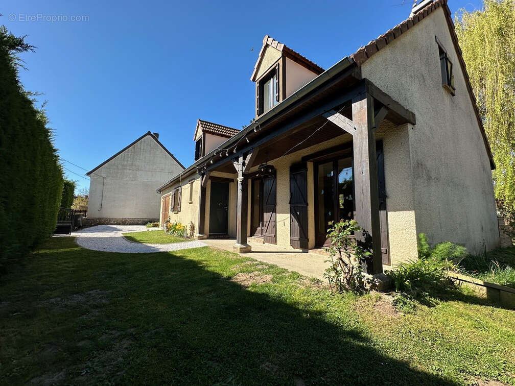 Maison à TREON