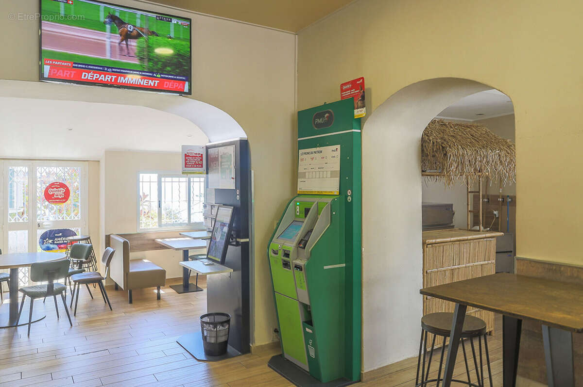 Commerce à SAN-MARTINO-DI-LOTA