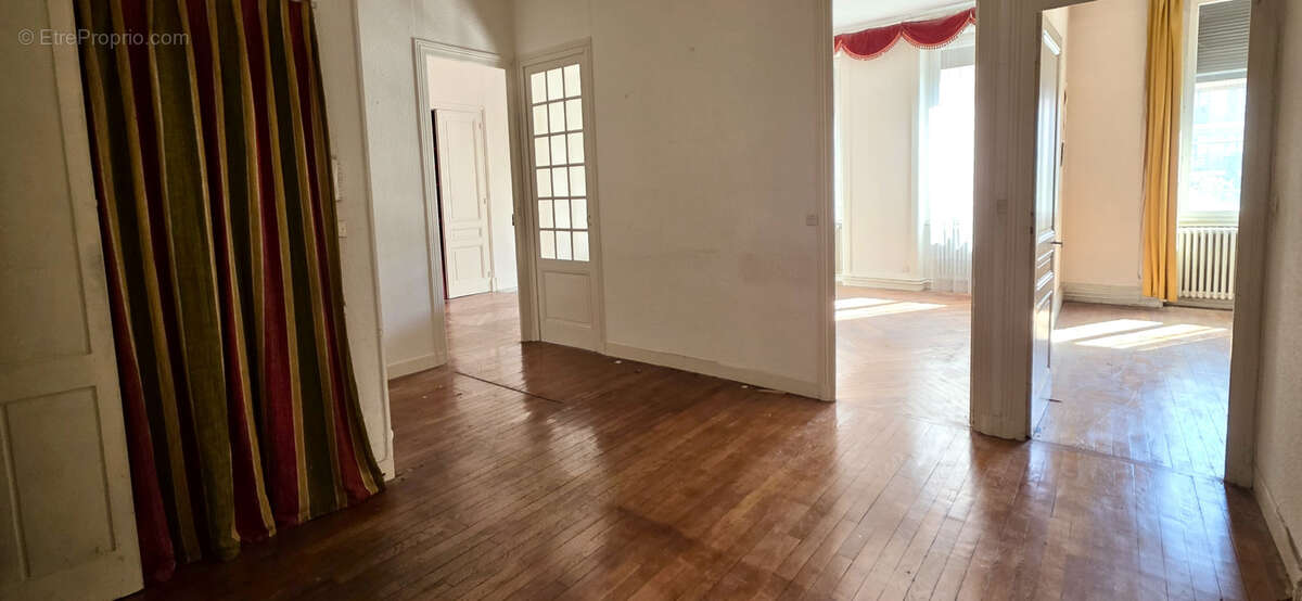 Appartement à LYON-1E