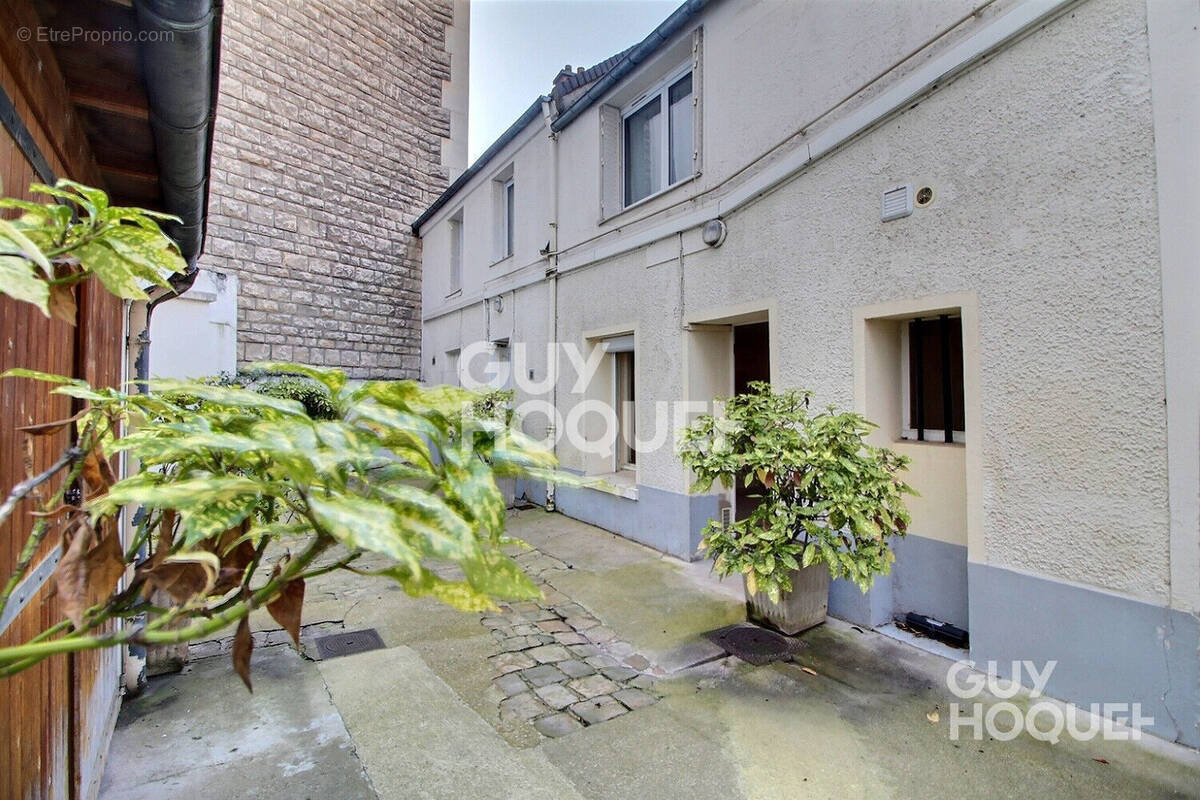Appartement à CHAVILLE