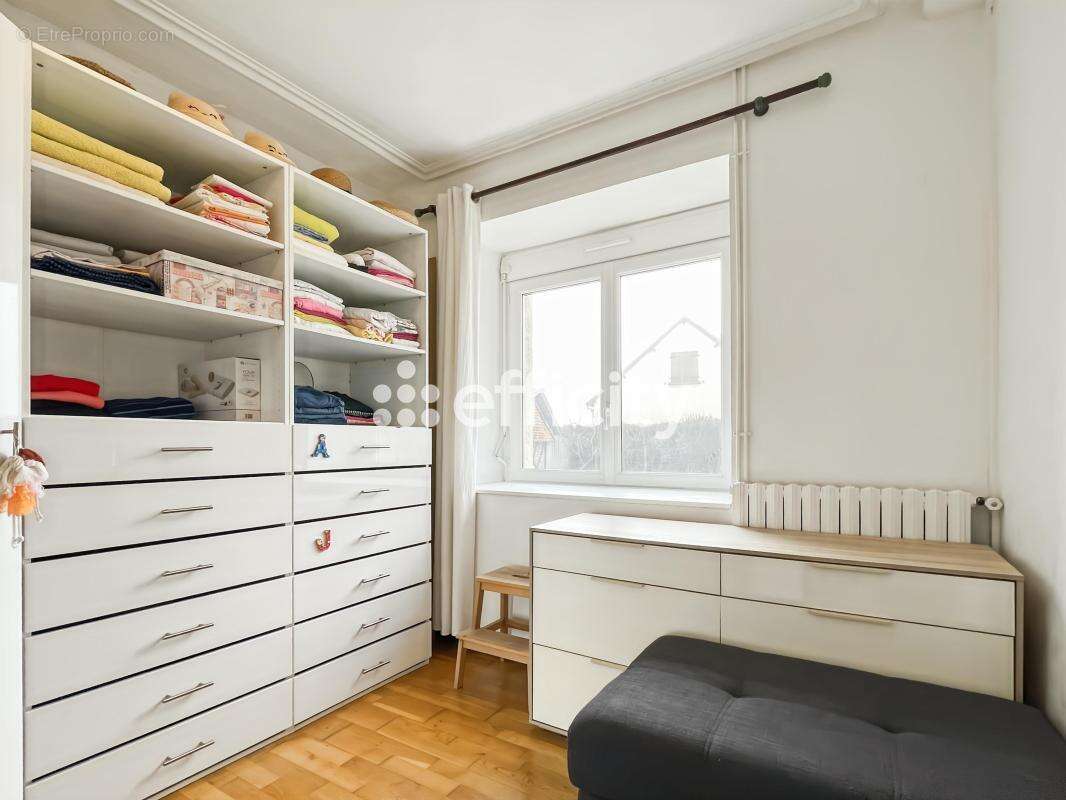 Maison 230 m² à Fye  - photo 9