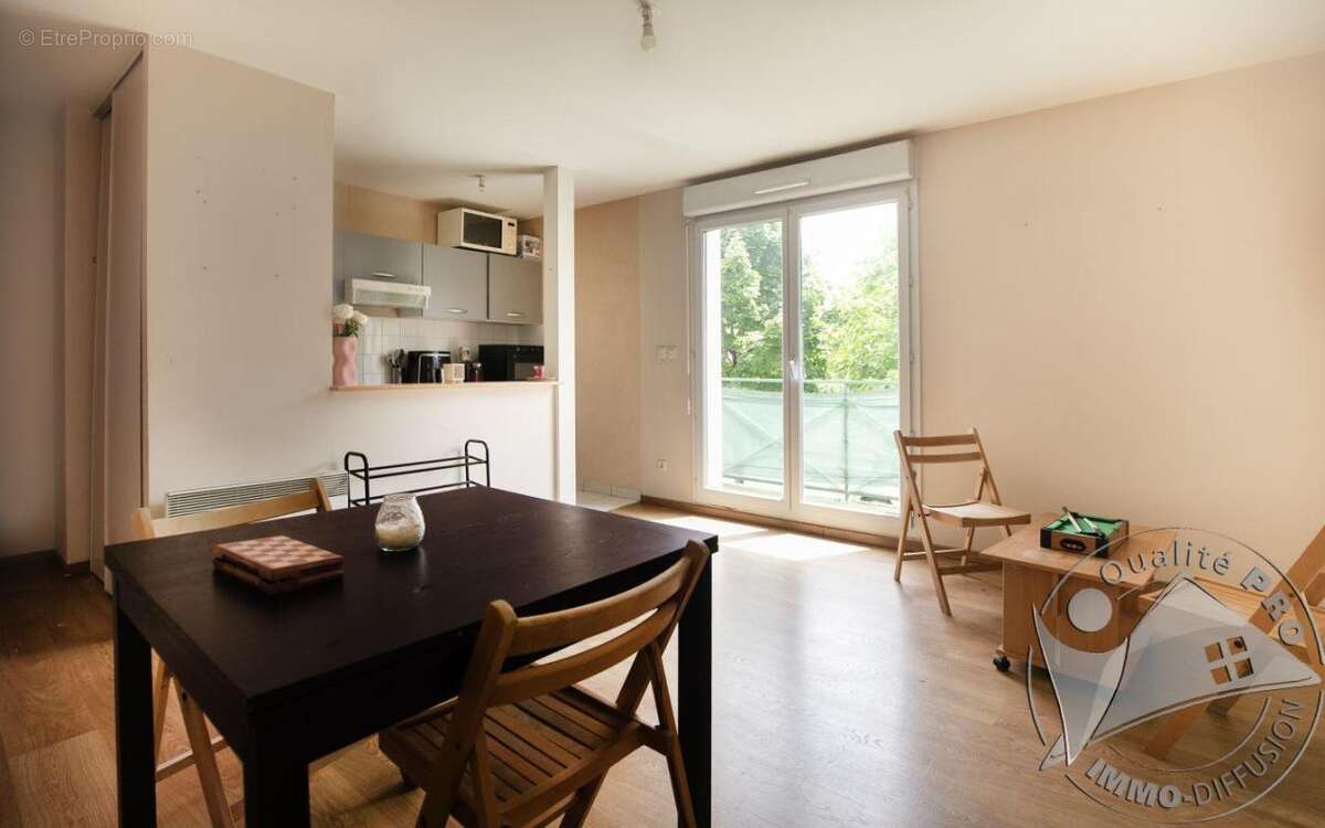 Appartement à BOUGUENAIS