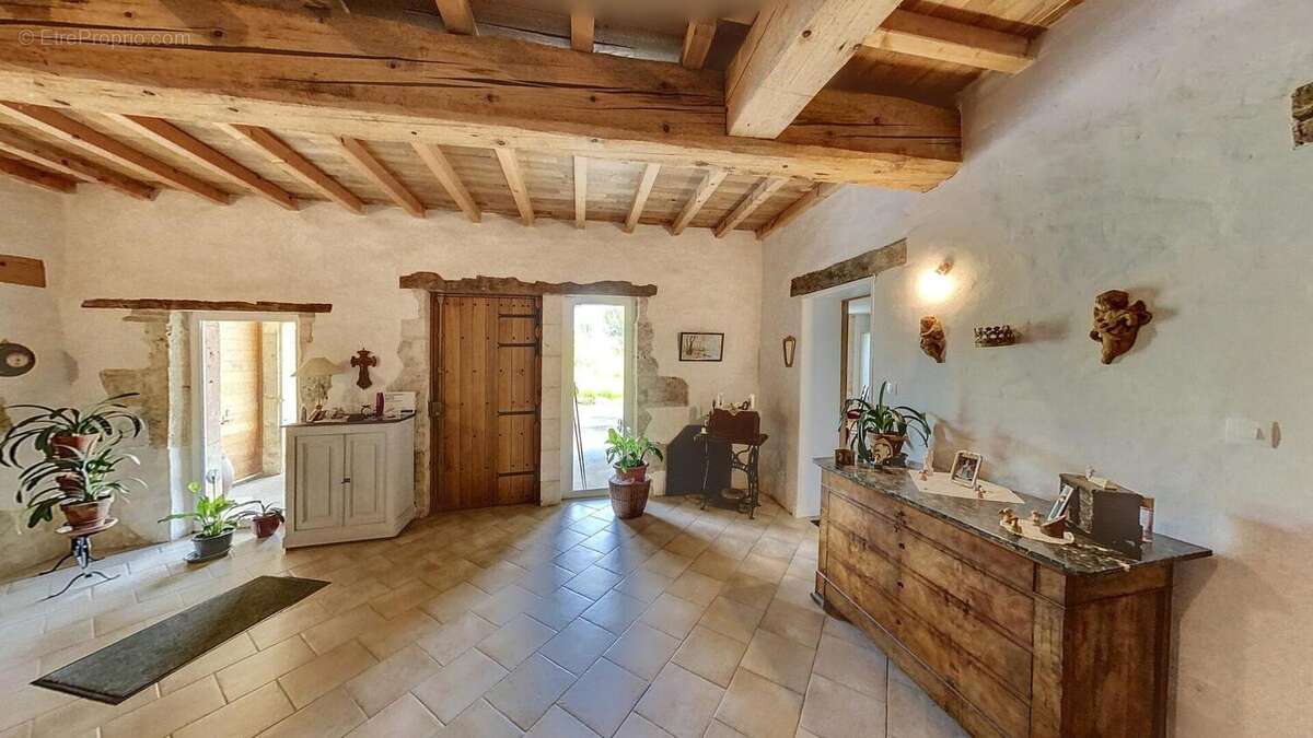 Entree 1 - Maison à LECTOURE