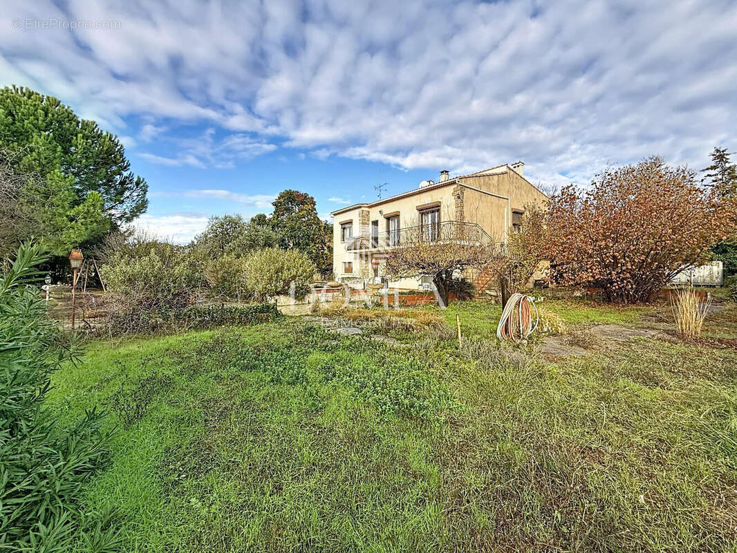 Maison à SAINT-JEAN-DE-VEDAS