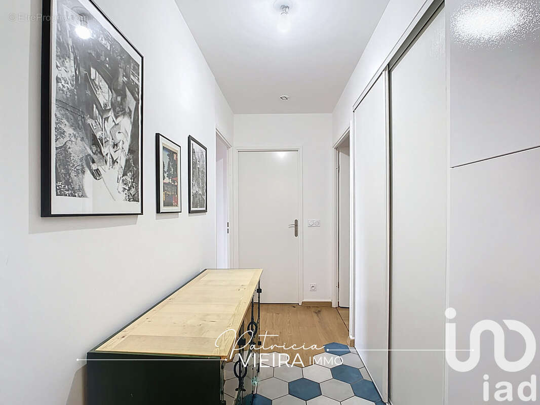 Photo 5 - Appartement à BUSSY-SAINT-GEORGES