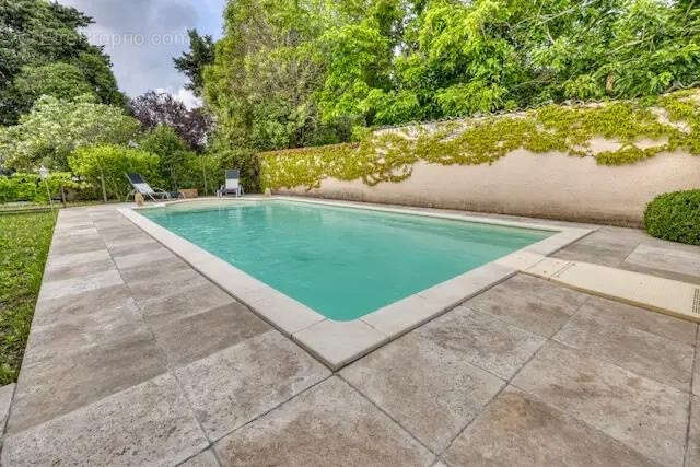 Maison à CHATEAURENARD