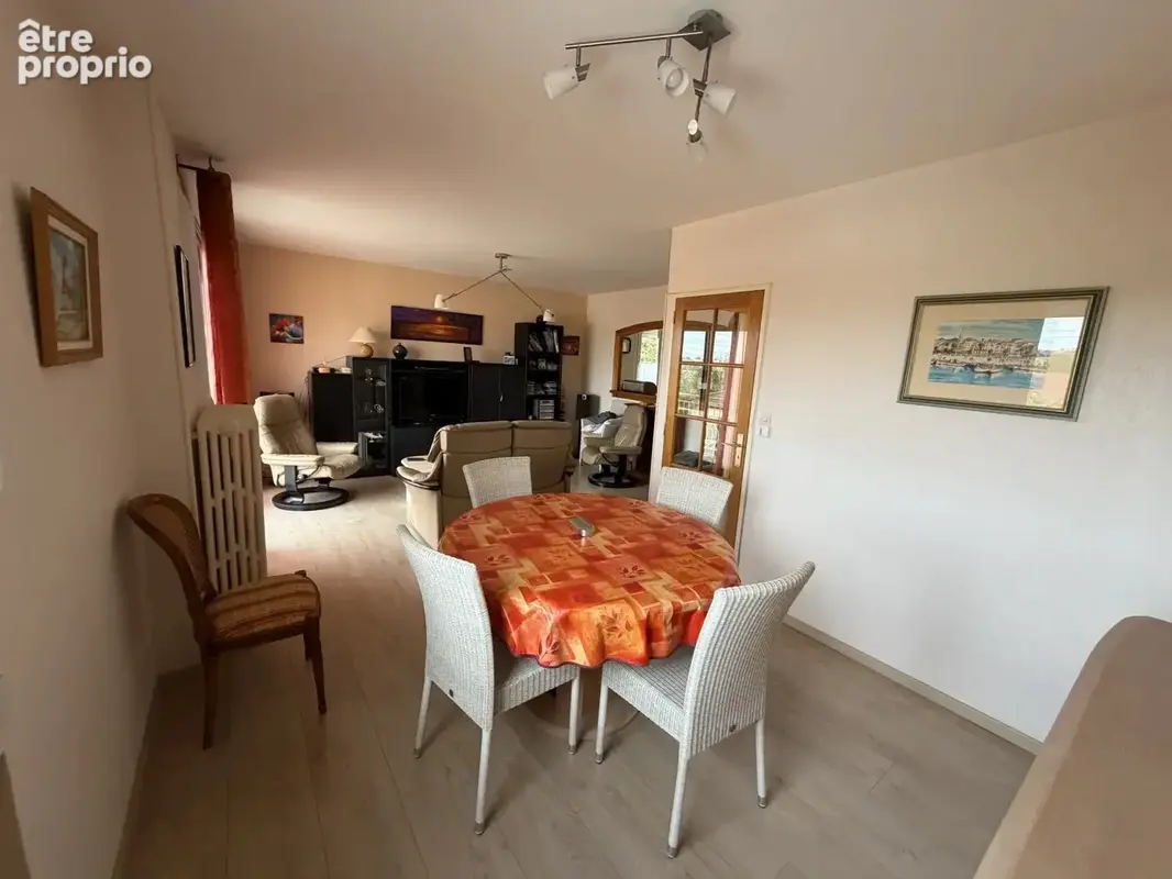 Maison individuelle à deux pas du centre bourg de Villars - photo 10