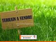 Terrain à BESSINES-SUR-GARTEMPE