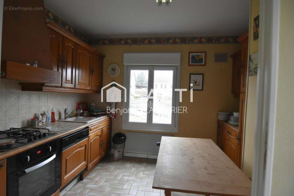 Photo 3
