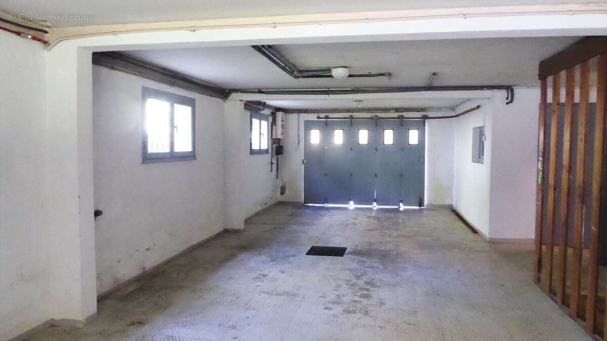 Maison contemporaine 200 m² avec T3 indépendant, piscine, terrain 1300 m²  proche lac  sans vis-à-vis  fort potentiel - photo 17