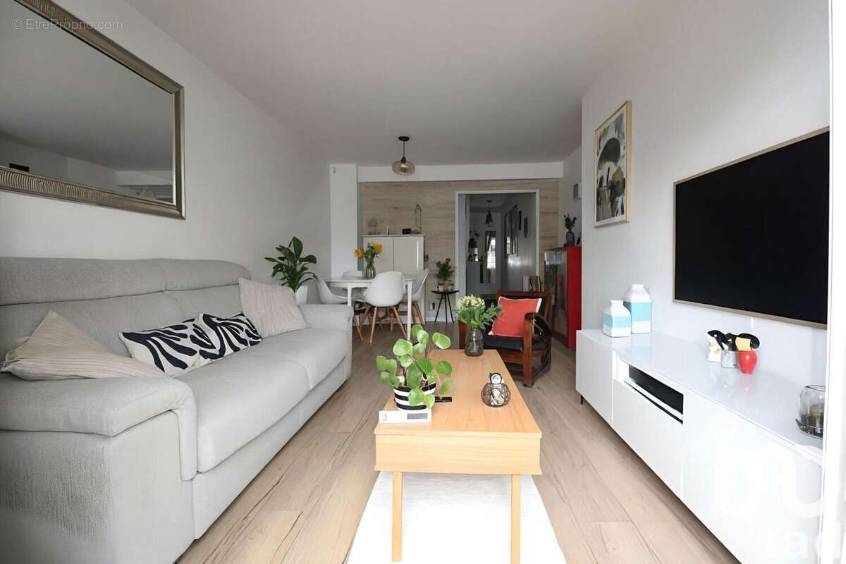 Photo 3 - Appartement à THIAIS