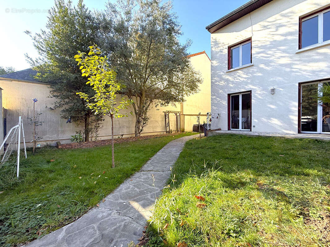 Maison à NEUILLY-PLAISANCE