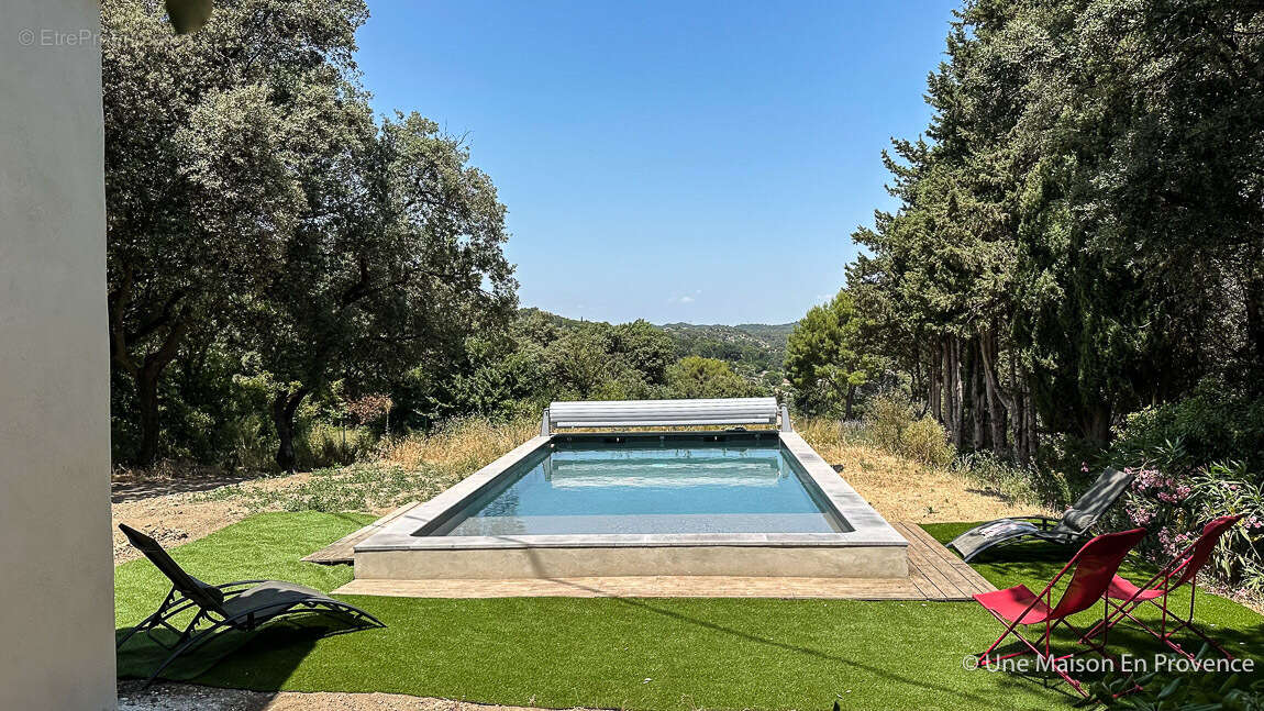 Maison à VILLENEUVE-LES-AVIGNON